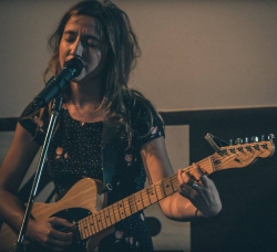 Hanna Lees-iloveimg-cropped