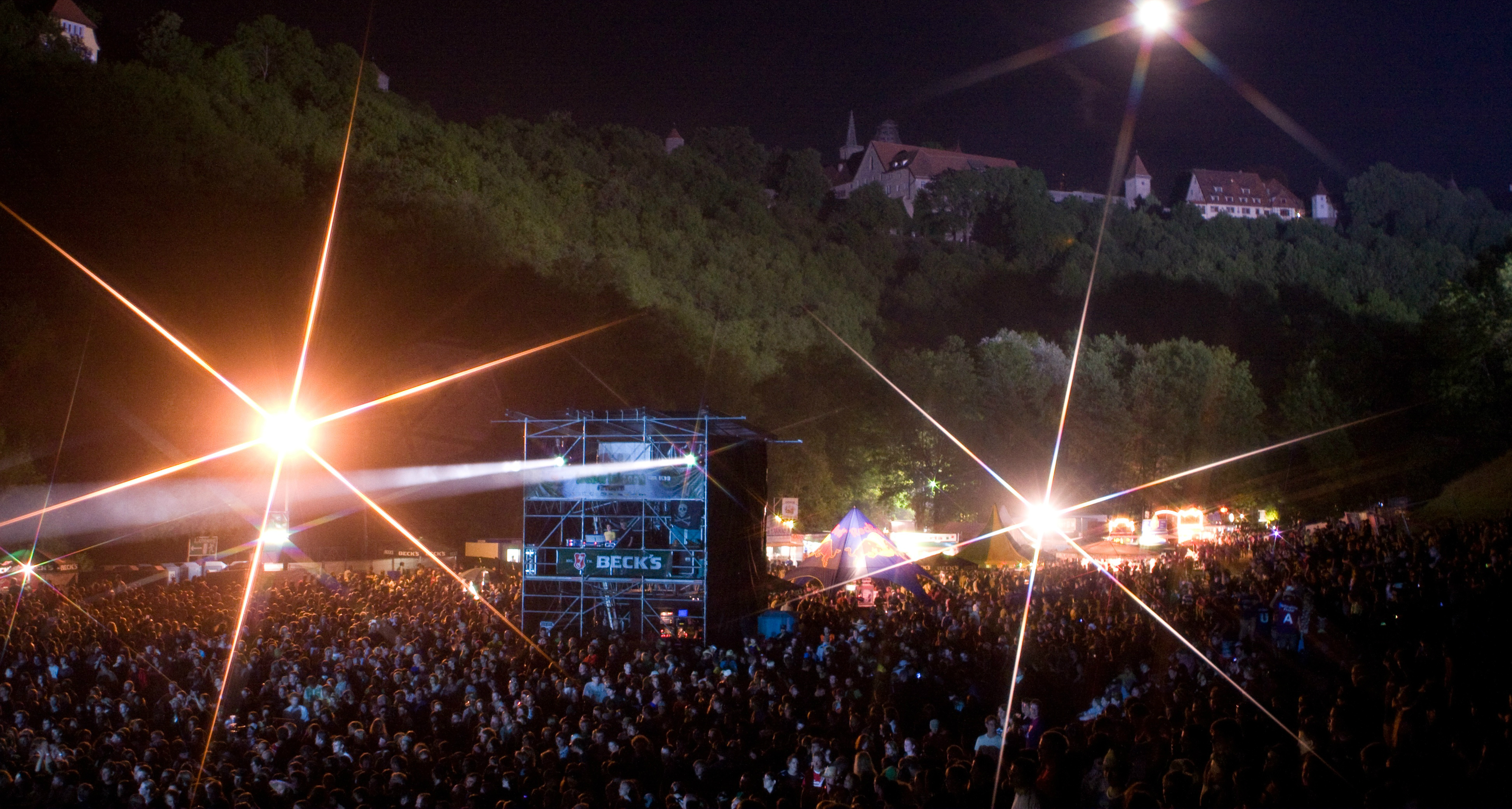 taubertalfestival-Stadt-Nacht