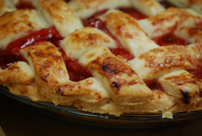 flickr Melissa Wang strawberry rhubarb pie